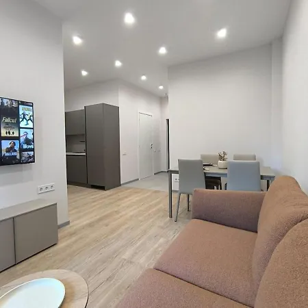 In The New Itaka House On 7th Fontana Street * Odessa